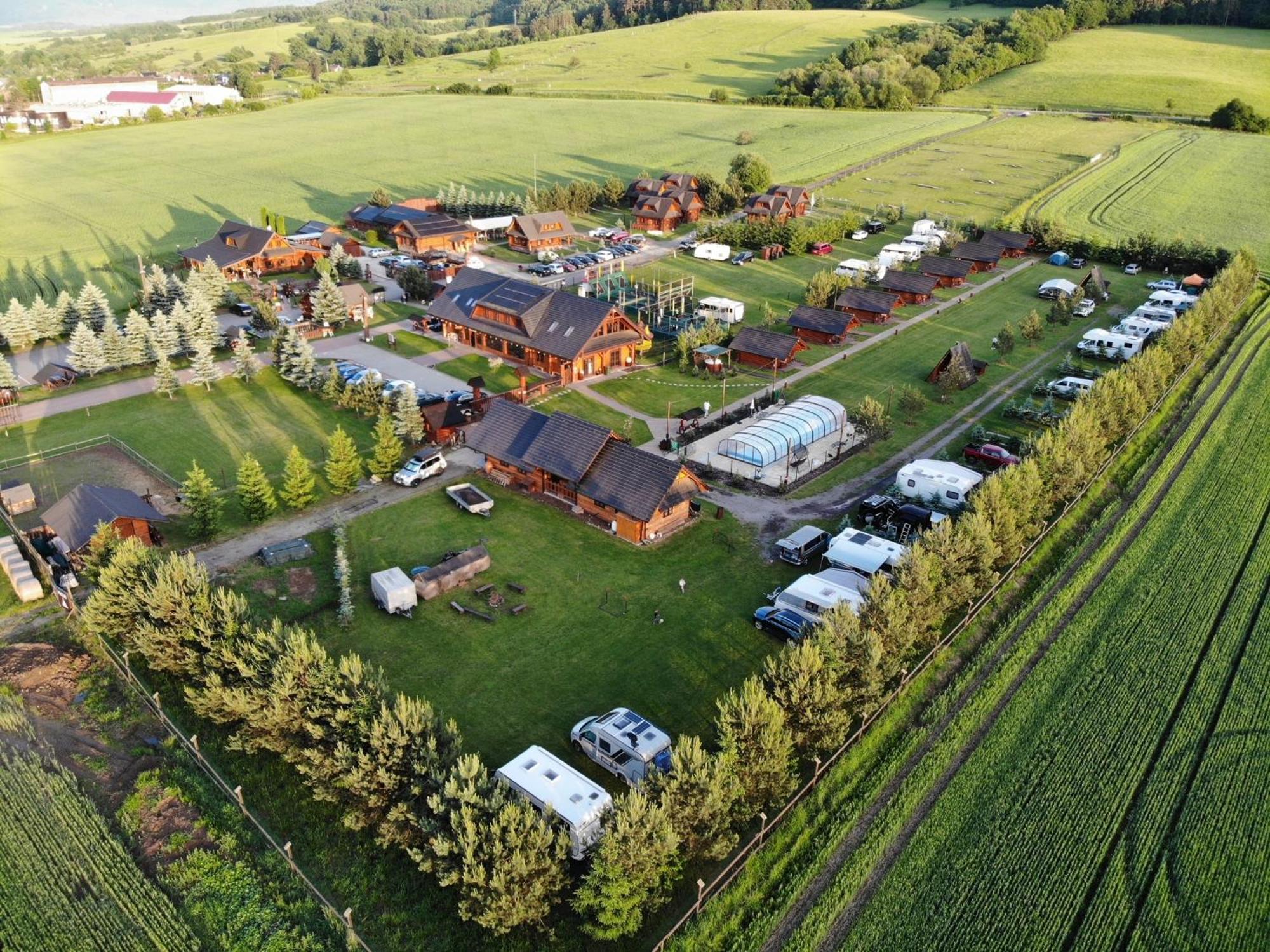 Ubytovanie Koliba Pacho - Zrub Anicka Prievidza Exterior foto